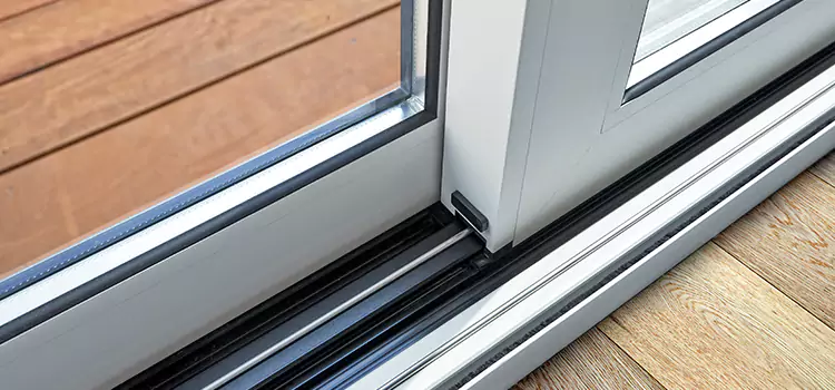 Why Your Sliding Door Keeps Getting Stuck in Casa de Oro-Mount Helix, CA?